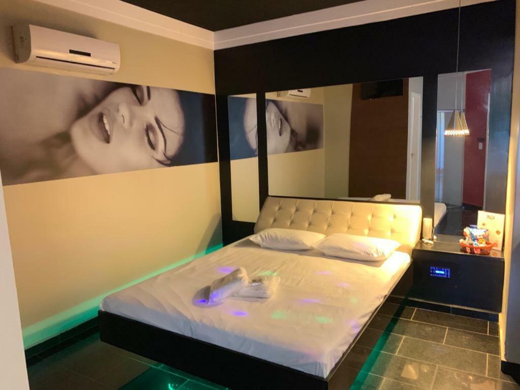 Ibiza Golden Motel フランサ エクステリア 写真
